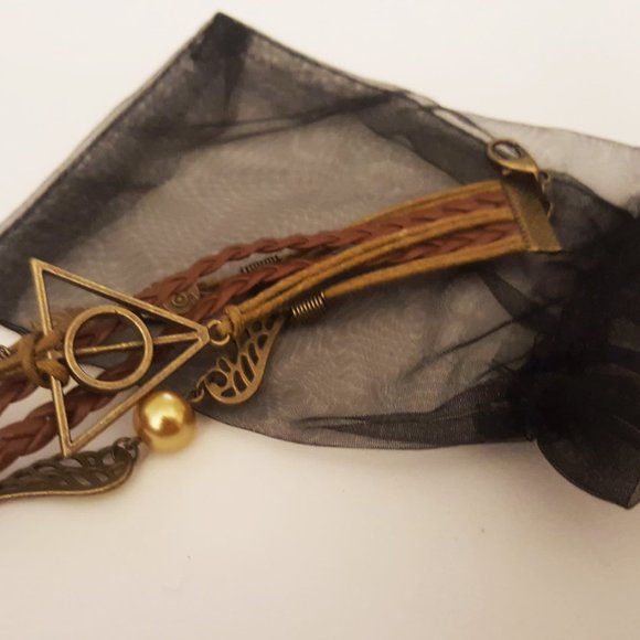 Harry Potter Deathly Hallows Bracelet - Picture 3 of 4